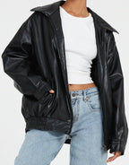 Casaco Oversized Leve de Couro Feminino