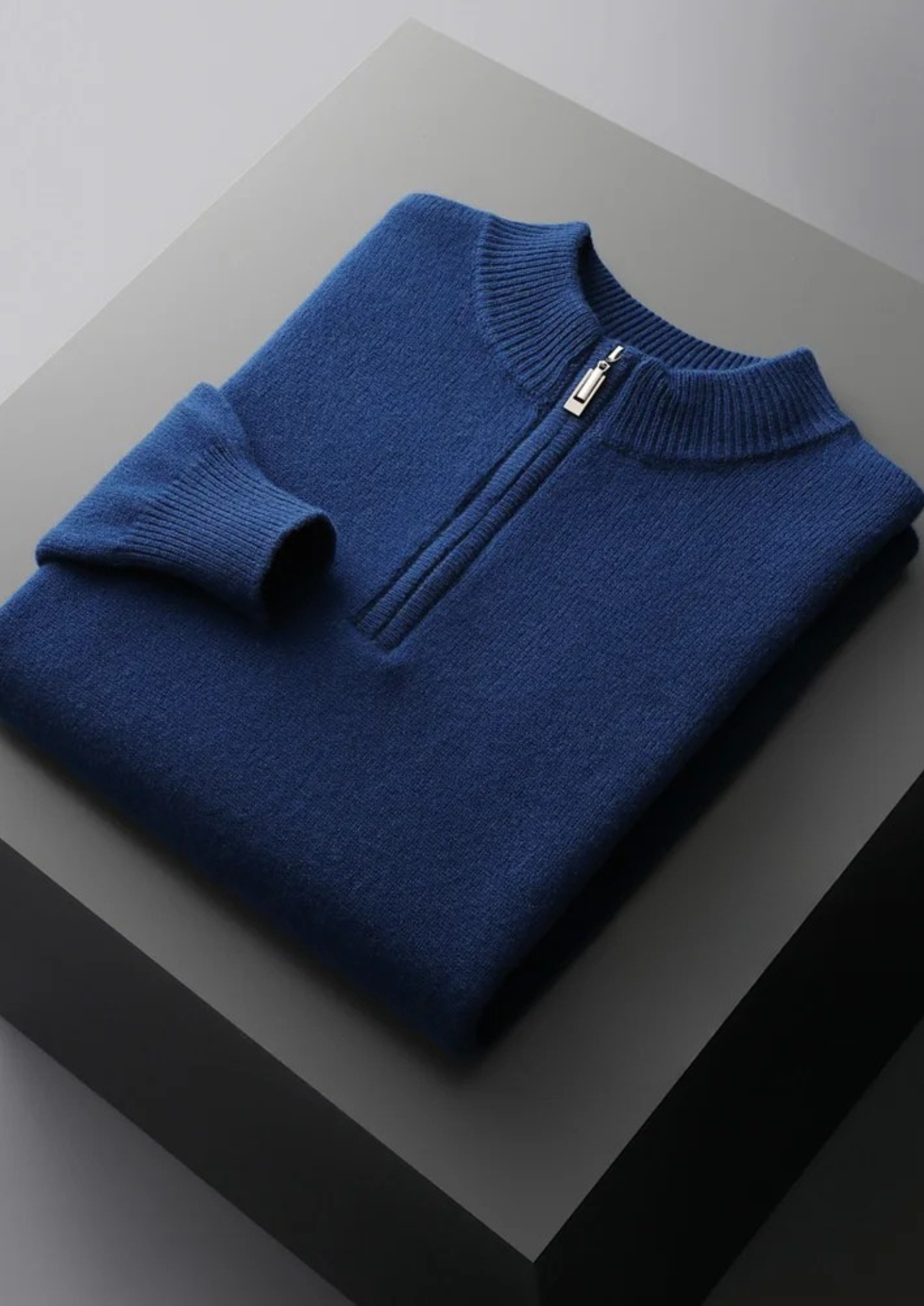 MARVIN - Pullover com Zíper Frontal