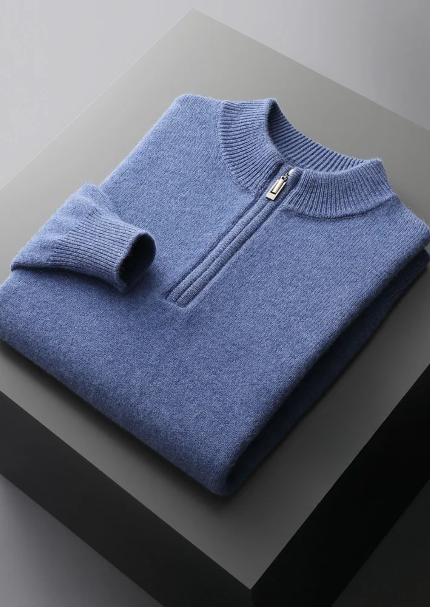 MARVIN - Pullover com Zíper Frontal