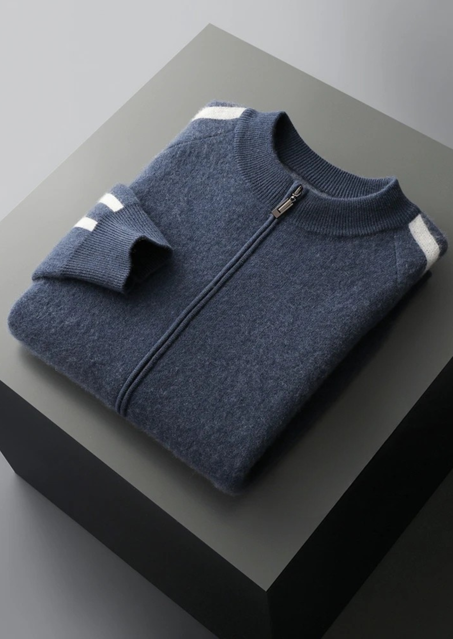 LIVAA Cardigan Listrado em Lã