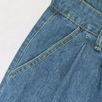Kornelia | Modern Denim