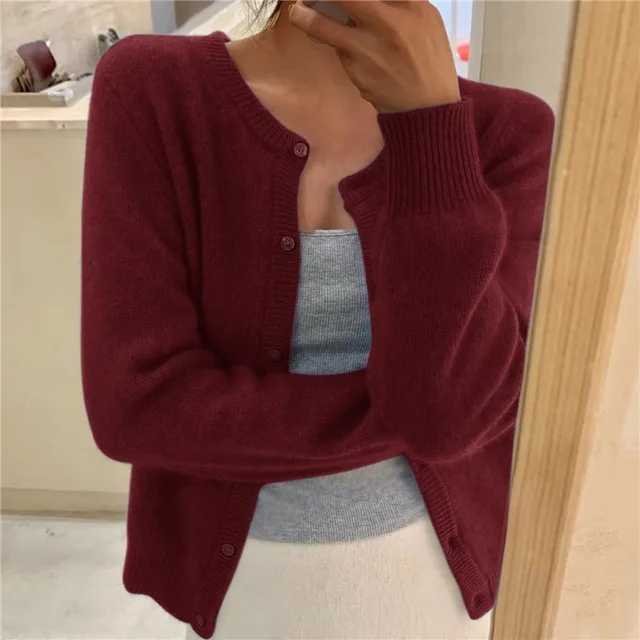 Cardigan Feminino de Malha Suave – Gola Redonda, Fechamento com Botões e Punhos Canelados