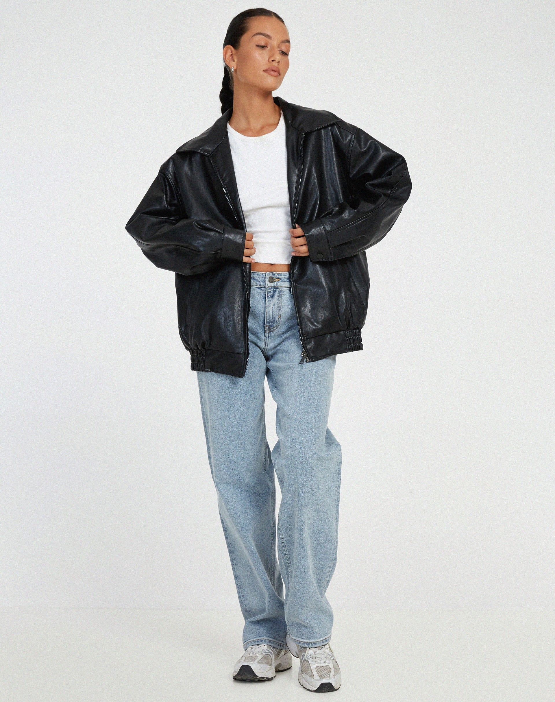 Casaco Oversized Leve de Couro Feminino