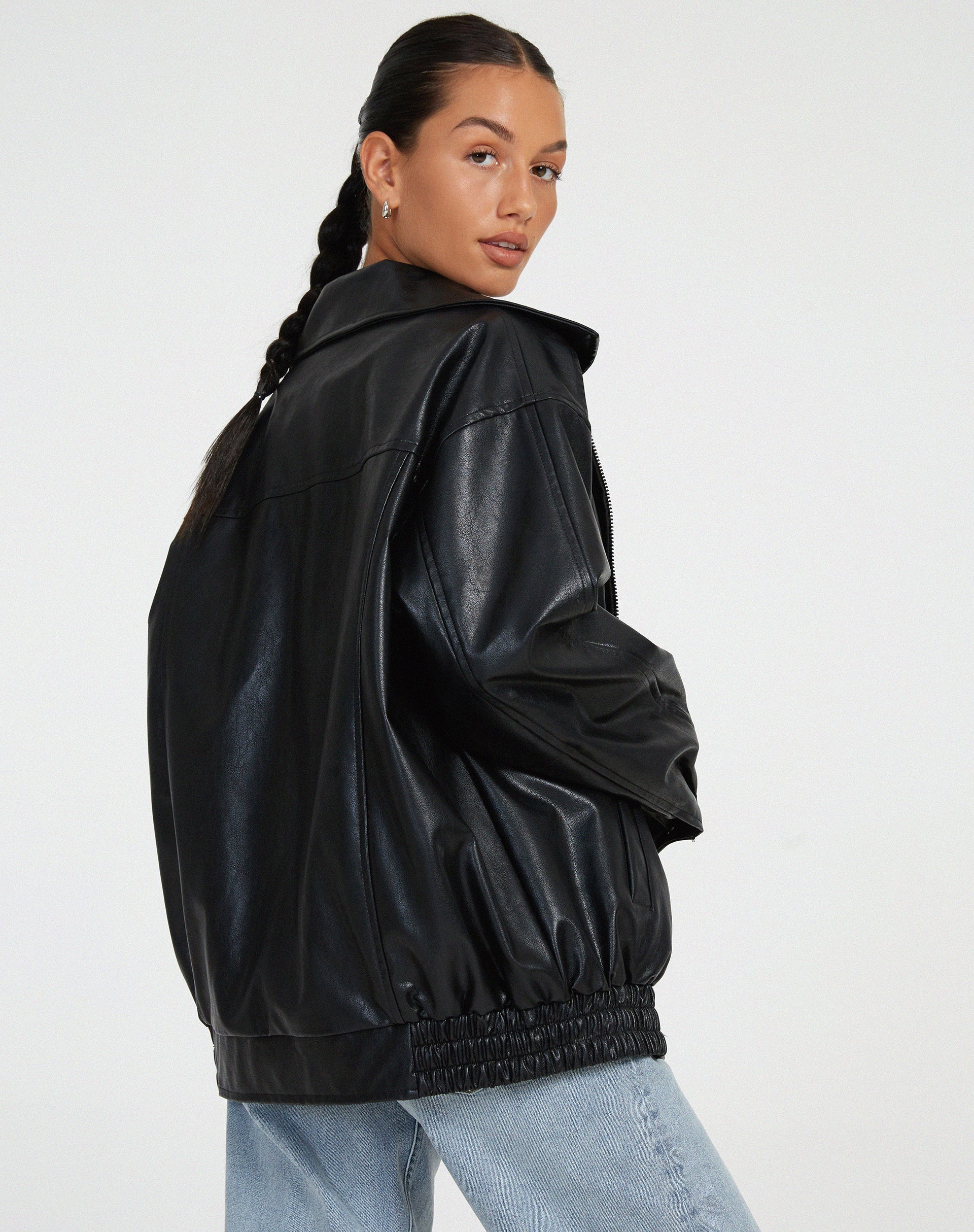 Casaco Oversized Leve de Couro Feminino