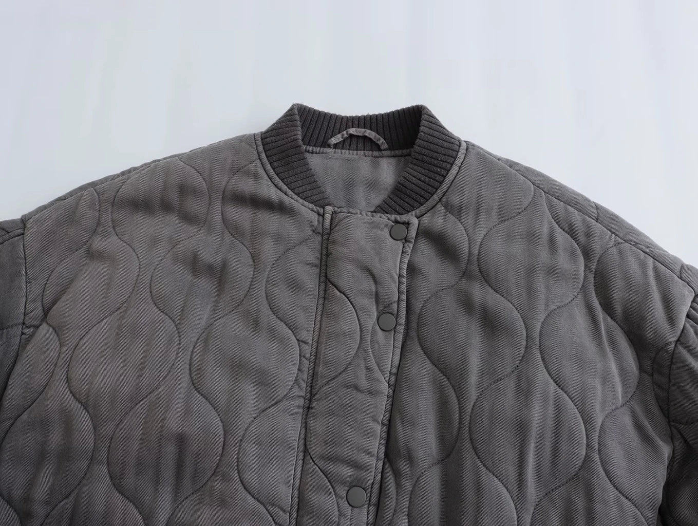 Casaco Feminino Bomber Acolchoado com Gola Canelada - Estilo Casual e Confortável