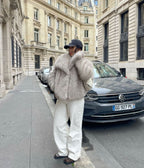 Casaco Feminino Elegante em Pelo Sintético - Sofisticado, Macio e Estiloso