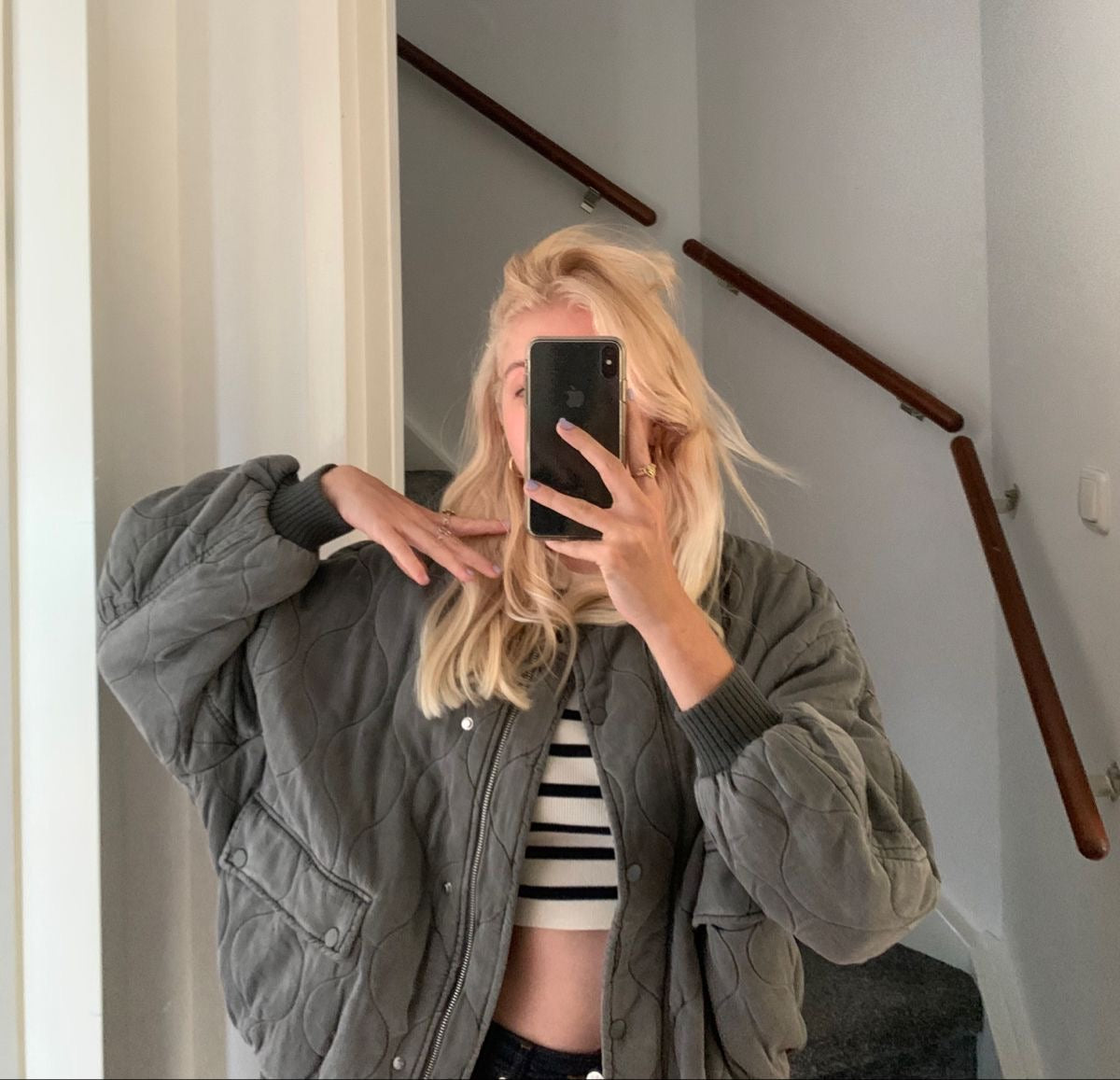 Casaco Feminino Bomber Acolchoado com Gola Canelada - Estilo Casual e Confortável