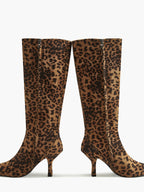 Botas Altas de Leopardo para Mulheres com Bico Fino e Salto Médio – Elegantes e Confortáveis