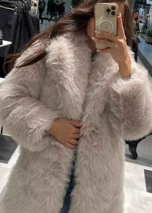 Casaco de Inverno Estiloso em Pelo Sintético para Mulheres - Elegância e Conforto Aconchegante