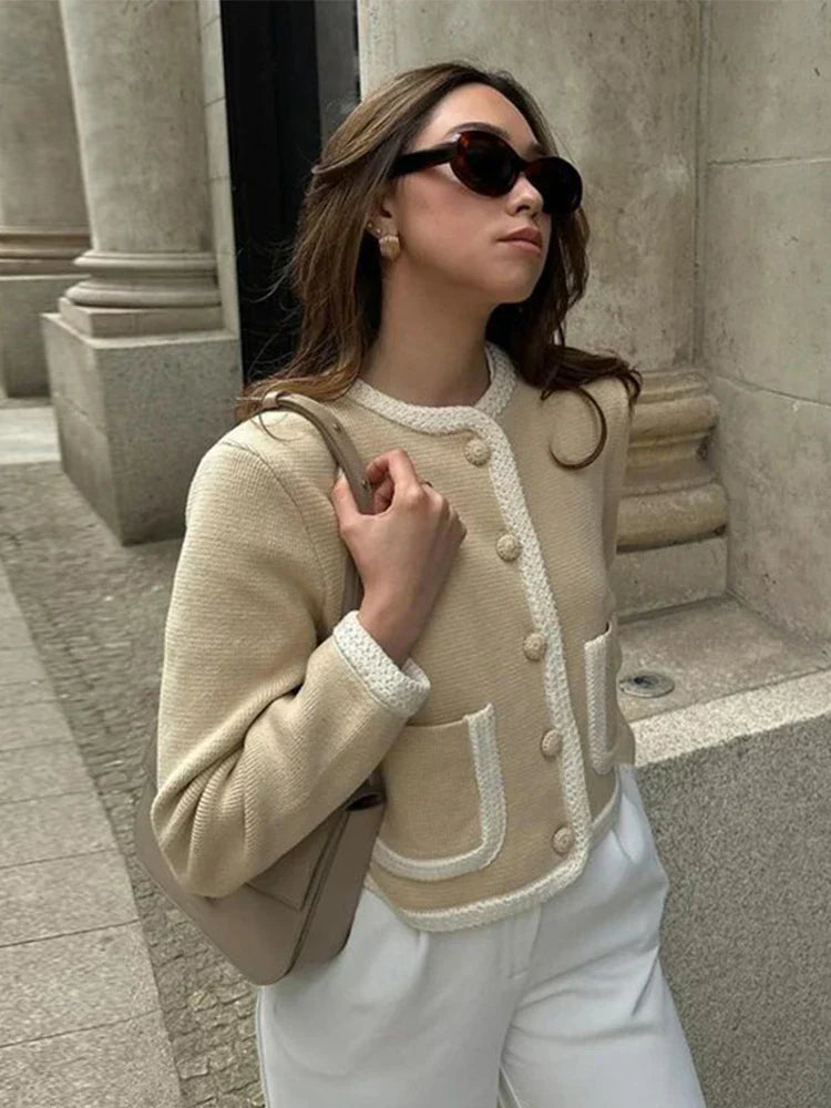 Casaco Feminino Cortado - Manga Longa - Tecido Texturizado - Estilo Clássico