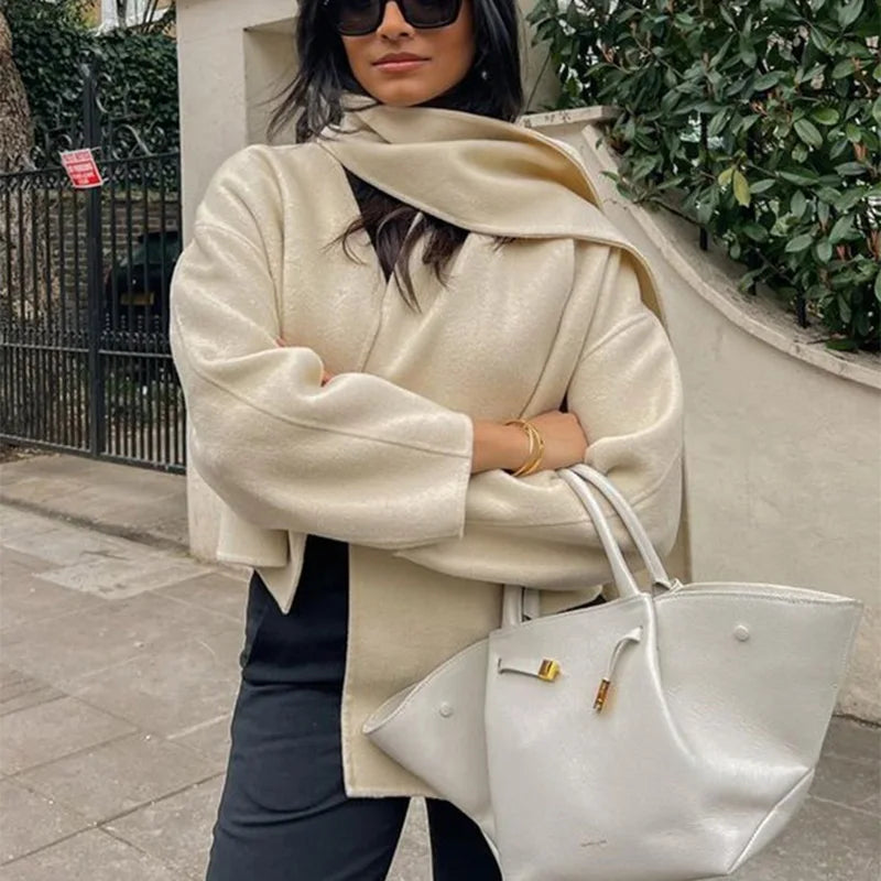 Casaco Oversized de Lã Elara - Luxo e Conforto