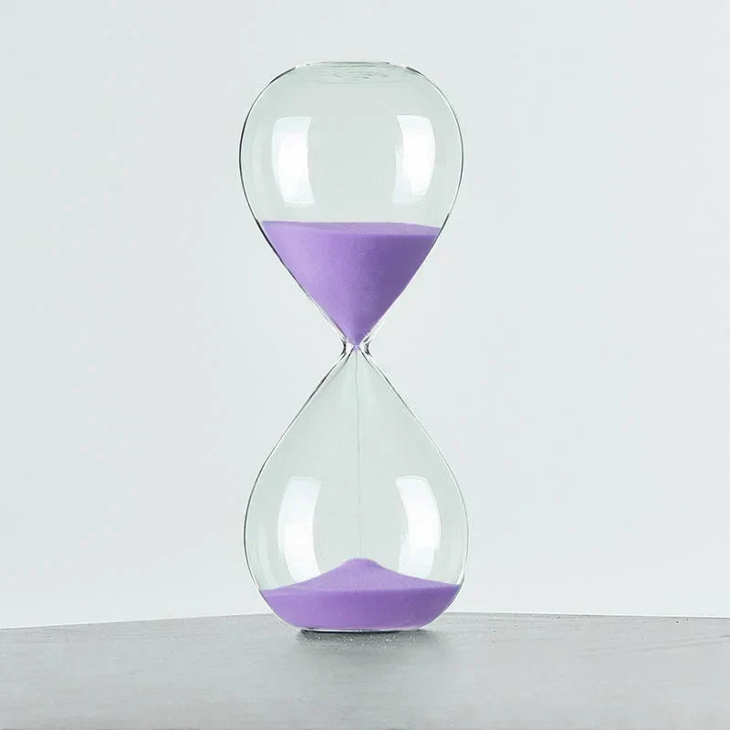 Relógio de Areia Minimalista para a Sua Decoração