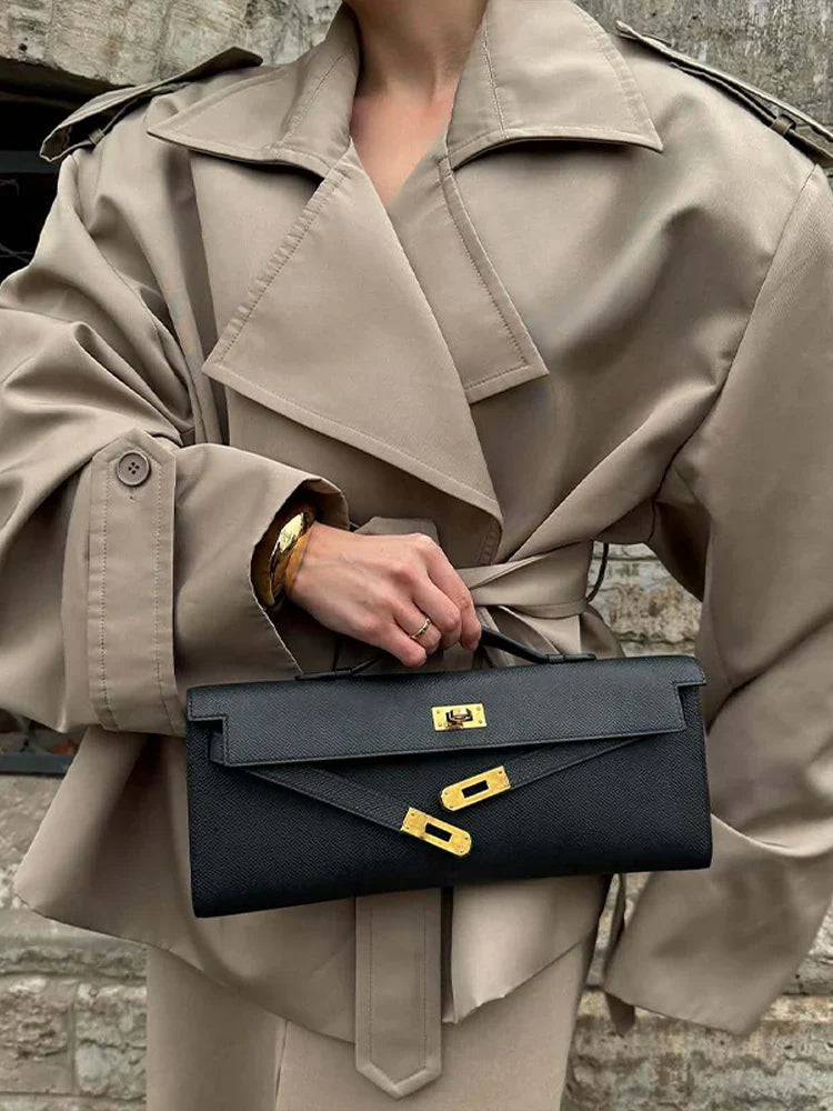 Casaco Trench Curto Vintage Feminino com Colarinho Reversível e Ombros Almofadados - Elegância Chic para Mulheres