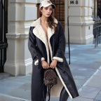 Casaco Feminino de Couro Longo com Detalhes em Pelúcia e Lapelas Largas – Ideal para Inverno em Eventos Formais e Casuais