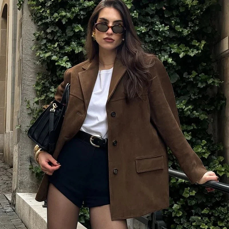Casaco Retro Feminino em Suede Castanho – Ideal para Outono e Inverno