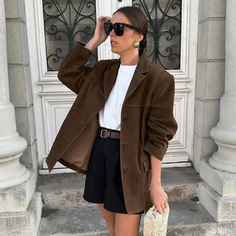 Casaco Retro Feminino em Suede Castanho – Ideal para Outono e Inverno