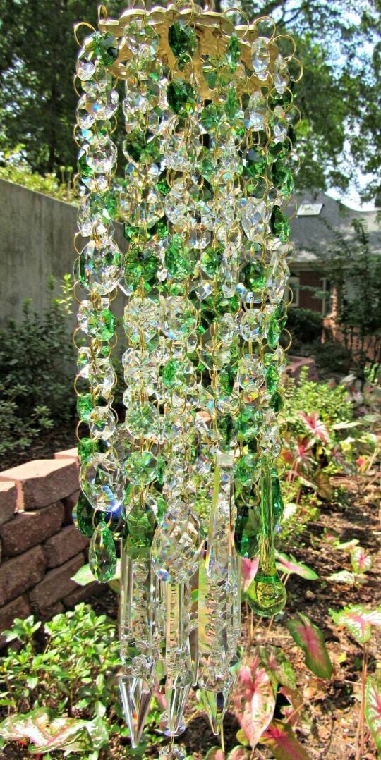 Brilho Metálico com Sonoridade de Cristal