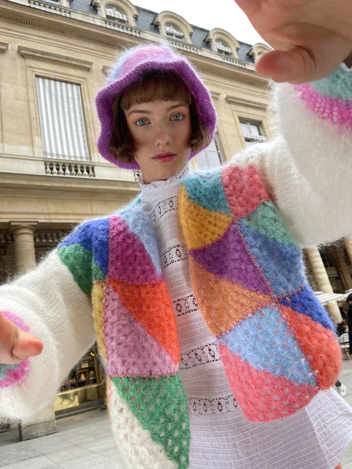 Femke | Suéter de Lã Tricotado em Cores Vibrantes