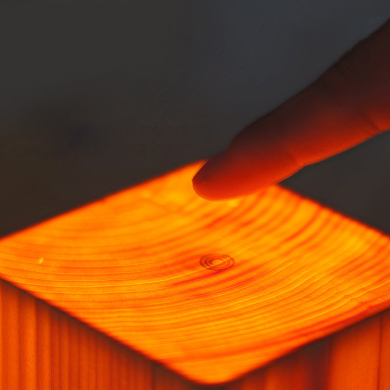 Abajur LED Sofisticado – WoodGlow