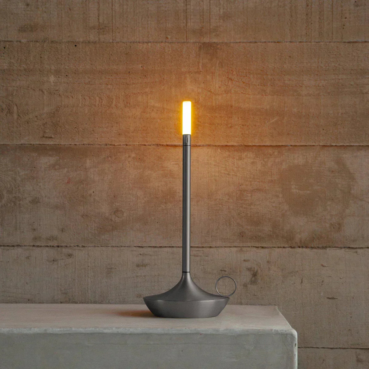 Aurelia Mesa Lamp