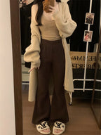 Lena | Calças Flare de Veludo Cotele com Estilo Vintage