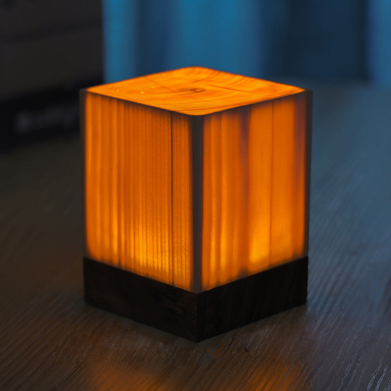 Abajur LED Sofisticado – WoodGlow