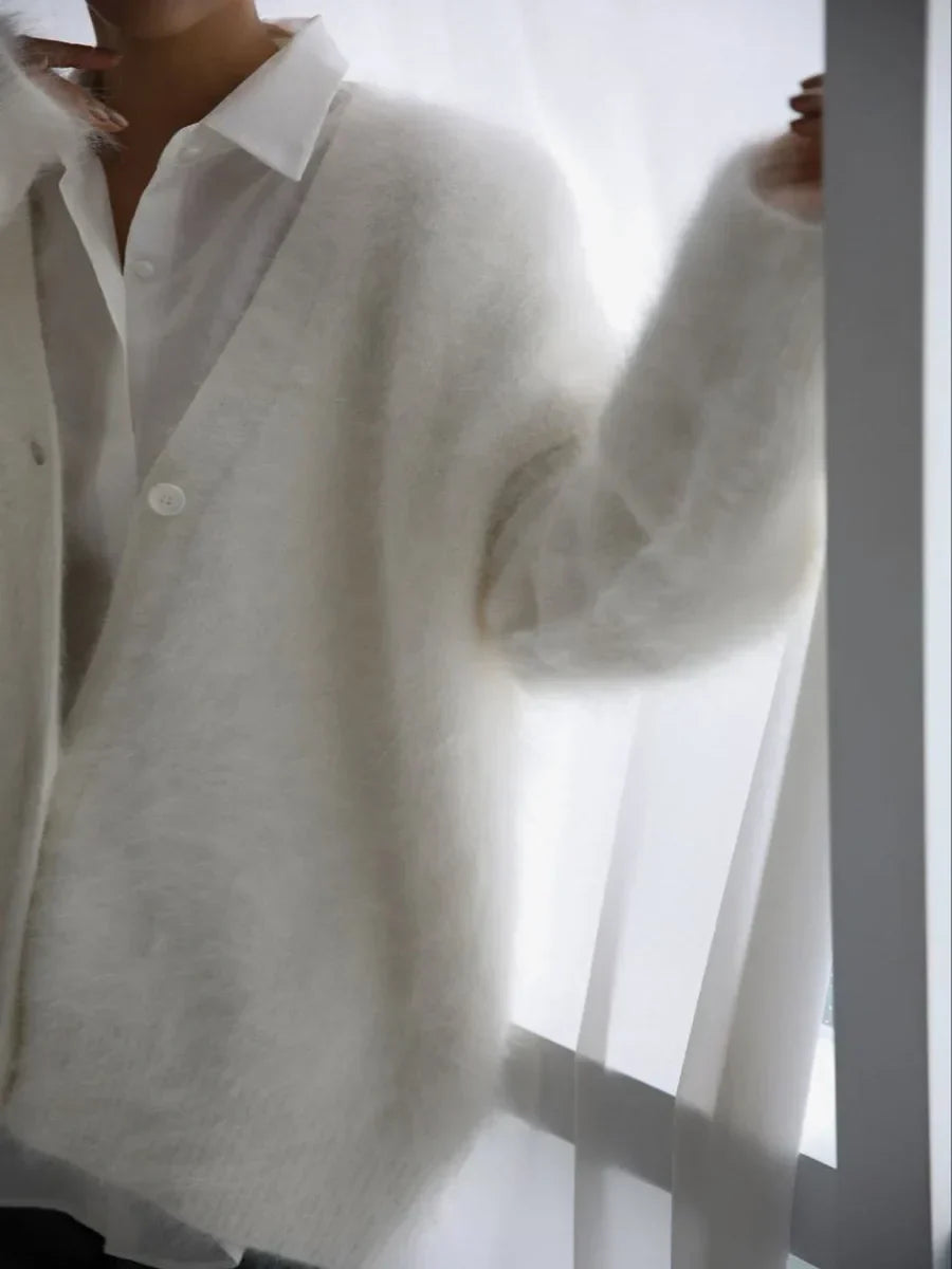 Mila | Confortável Cardigan Feminino de Pelúcia
