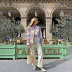 Casaco Feminino Oversized Almofadado com Botão - Estampa Floral - Comprimento na Altura do Quadril