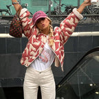 Casaco Feminino Oversized Almofadado com Botão - Estampa Floral - Comprimento na Altura do Quadril
