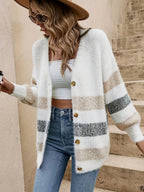 Nina | Cardigan de Tricô em Cores Contrastantes com Decote em V