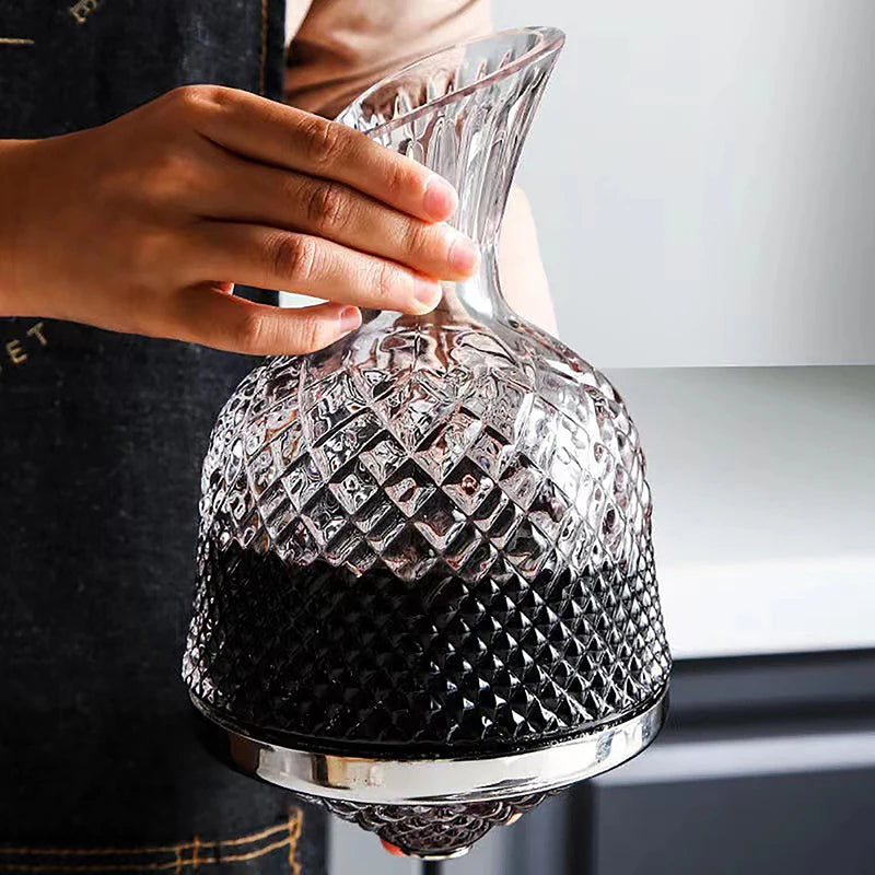 Elegante Decantador de Cristal con Diseño Rotativo