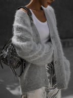 Cardigan Fluffy Oversized com Decote em V Feminino