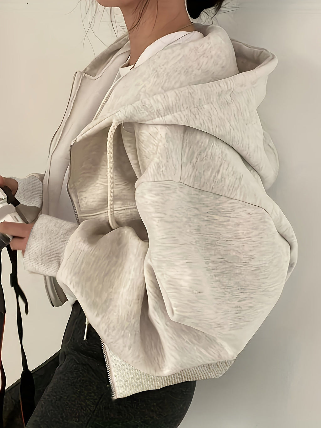 Sophie | Hoodie com Zíper e Ajuste de Cordão