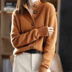 Cardigã Feminino Elegante em Malha com Detalhe de Botão